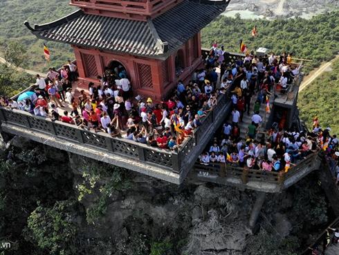 Chùa lớn nhất thế giới ở Hà Nam kỳ vọng hút khách trở lại sau dịch-2