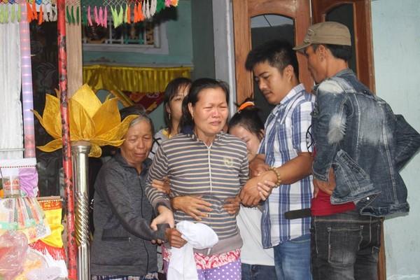 Tiếng khóc ai oán sau vụ 6 học sinh đuối nước: Tỉnh dậy con ơi! Đi chơi Tết sao mãi không về?-4