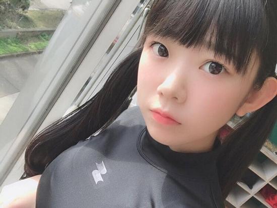Hot girl Nhật Bản trông như học sinh cấp 2 nhưng có body nóng bỏng