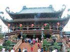 Cảnh dâng lễ thâu đêm ở chùa Hương