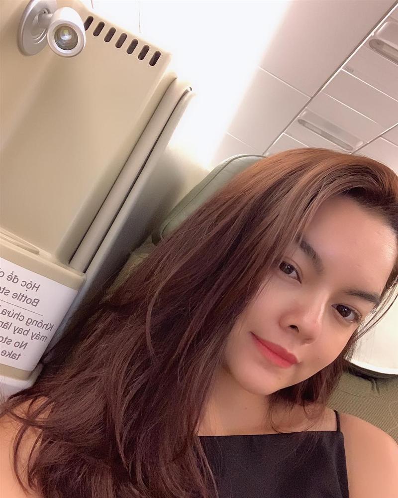 Hoa hậu Phạm Hương mặc áo hai dây sexy giữa nghi án bầu bí, sinh con-6