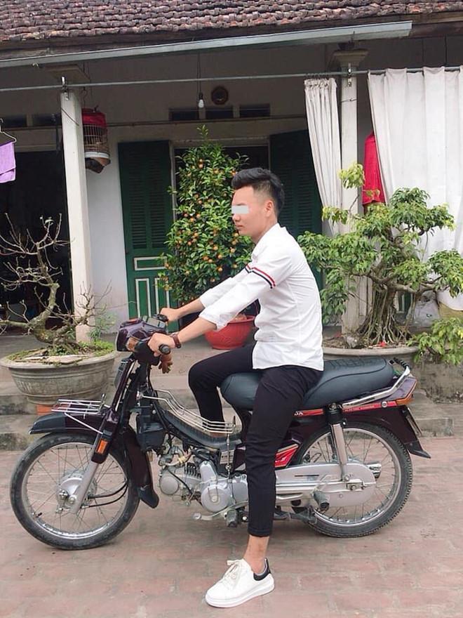 Tết này đi đâu cũng thấy chiếc áo sơ mi quốc dân của giới trẻ Việt-3