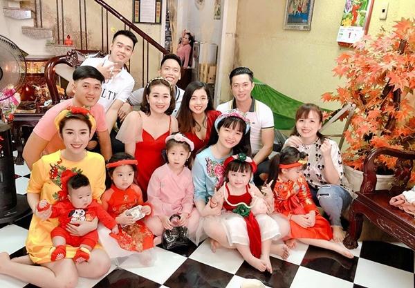 Được hỏi Khi nào có cháu?, bố Thúy Ngân chỉ nói đúng 2 từ khiến cả người hỏi lẫn con gái giật bắn mình-2