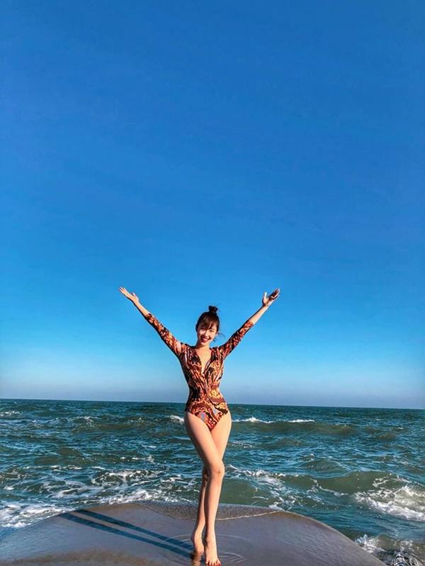 Được hỏi Khi nào có cháu?, bố Thúy Ngân chỉ nói đúng 2 từ khiến cả người hỏi lẫn con gái giật bắn mình-4