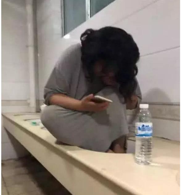 Nữ sinh thất tình và cách xả buồn khiến dân mạng cười lăn lóc-1