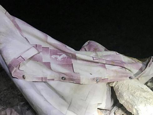 Phát hiện thi thể không đầu kẹt vào hốc đá ven biển