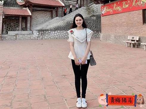 Bị chê ‘hãm vô cùng’, bạn gái Duy Mạnh đáp trả cực gắt: ‘Năm mới chúc em sống nhân hậu hơn’