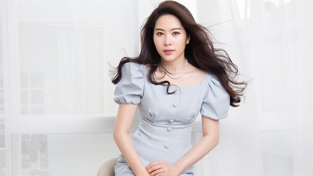 Kể lại quá khứ nhiều lần trốn hiếp thành công, Nam Em ăn đủ gạch đá ngày đầu năm-2