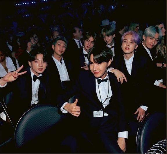 BTS trở thành nghệ sĩ Kpop đầu tiên xuất hiện trên sân khấu Grammy: Chúng tôi sẽ trở lại!-1