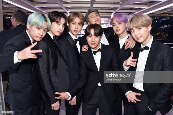 BTS trở thành nghệ sĩ Kpop đầu tiên xuất hiện trên sân khấu Grammy: Chúng tôi sẽ trở lại!-6