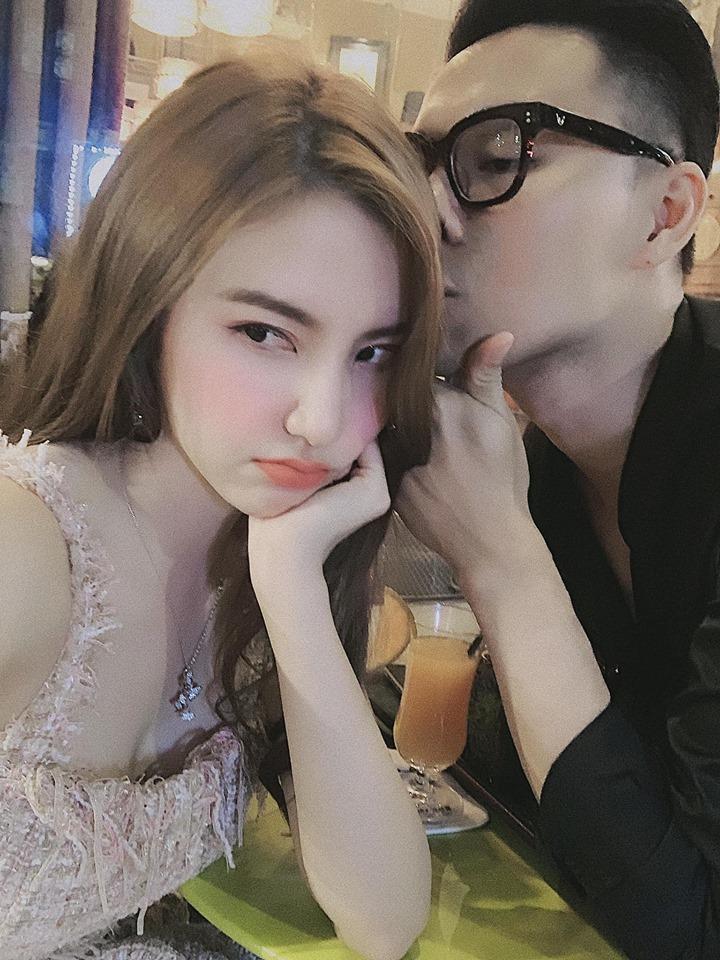 Đăng ảnh sống ảo cực bảnh bao, Quang Hải bị soi dùng lại caption của Hoa hậu Đặng Thu Thảo-7