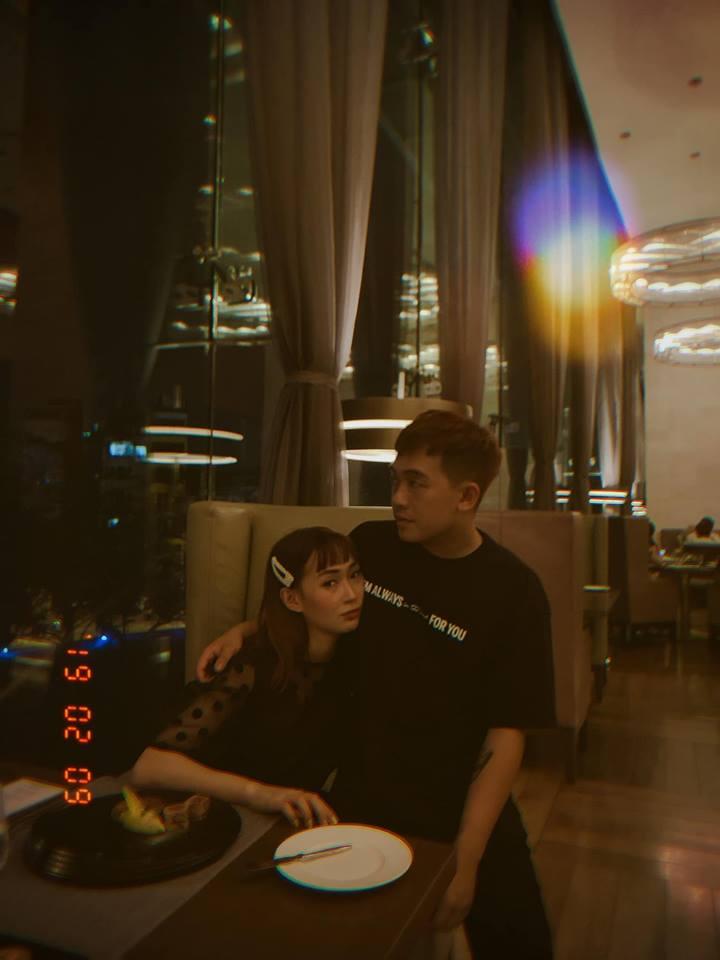 Đăng ảnh sống ảo cực bảnh bao, Quang Hải bị soi dùng lại caption của Hoa hậu Đặng Thu Thảo-10