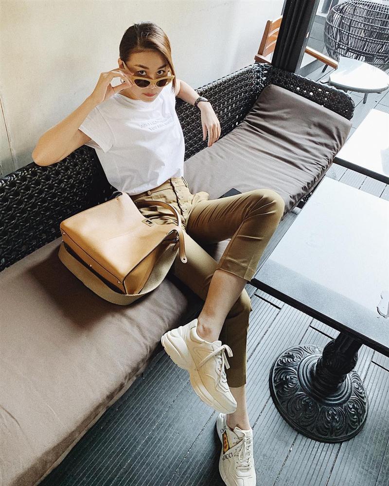 Đầu năm mới, Hồ Quang Hiếu đi thăm mộ nhà tiên tri mù Vanga-7