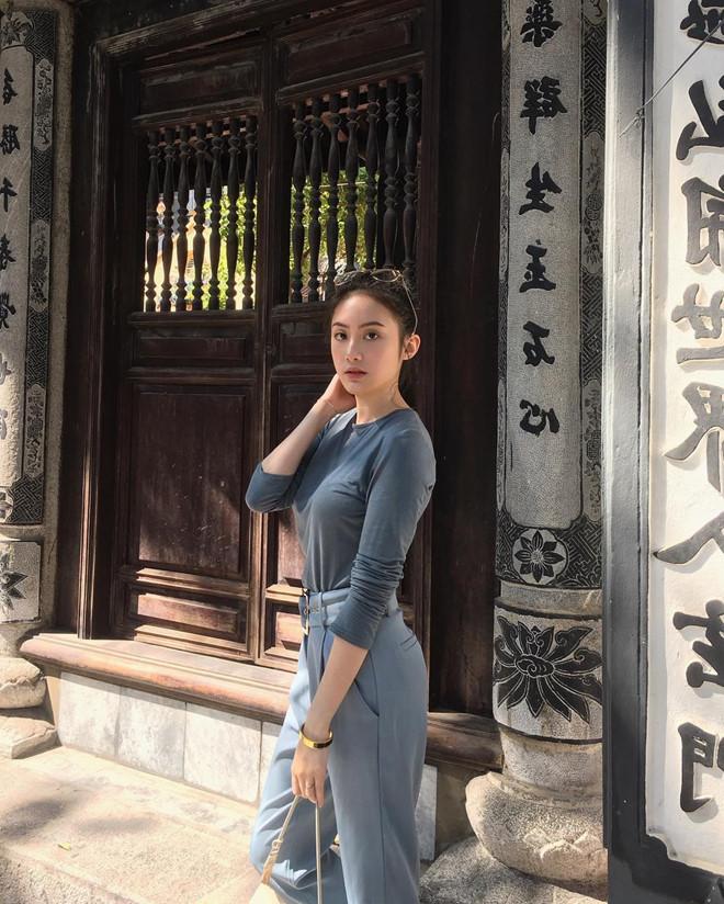 Hai hot girl gốc Việt nổi tiếng đã ăn Tết ở Việt Nam thế nào?-2