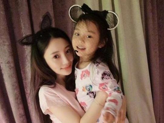 Sao nam sụp đổ hình tượng vì ngoại tình với gái trẻ đáng tuổi con-9