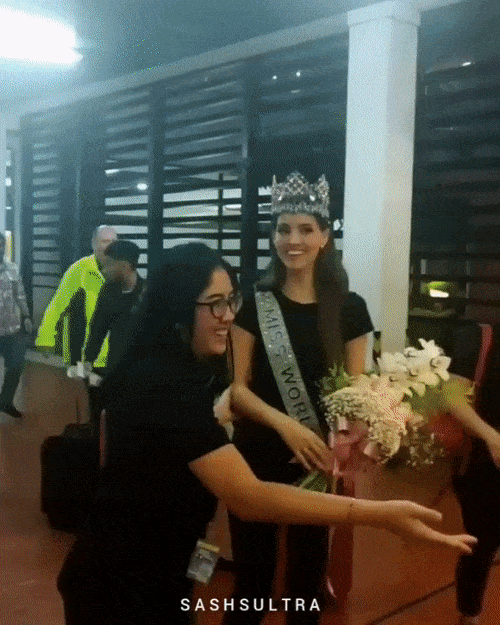 Camera dởm đến mấy cũng không thể dìm nổi nhan sắc tuyệt trần của đương kim Hoa hậu Thế giới-3