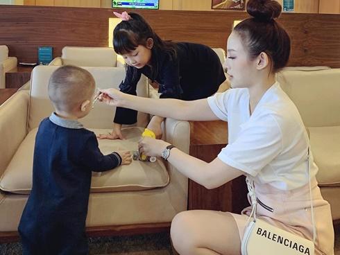 Sở hữu biệt thự 5 triệu USD, Huyền Baby giàu đến mức nào?-25