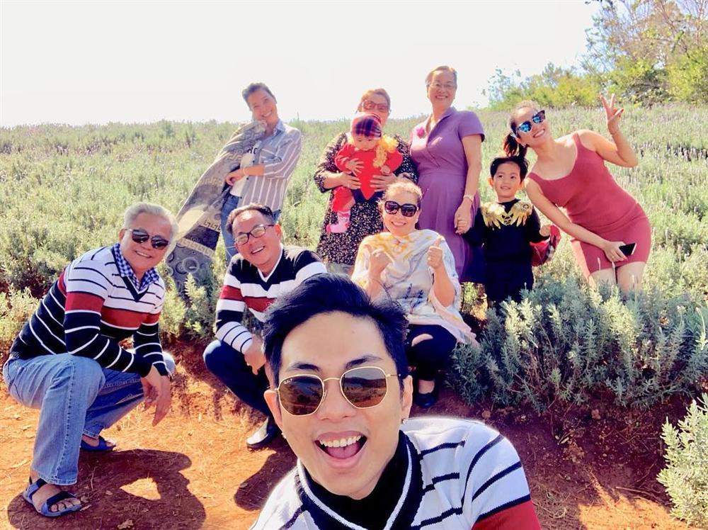 Hòa Minzy che mặt khi gặp người Việt tại nước ngoài vì sợ xấu quá khi không make up-4