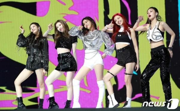 Profile chính thức của ITZY, thành viên làm nhóm trưởng trái với dự đoán của nhiều người!-1