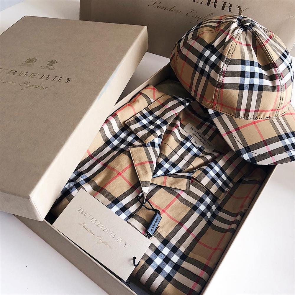 Dấn thân vào cuộc đua hàng hiệu, Đức Phúc đụng hàng ngay với Erik và nguyên dàn mỹ nhân cực phẩm của showbiz-8