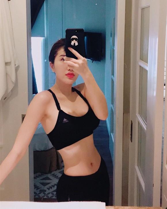 Elly Trần, Hà Hồ nhập team photoshop eo nhỏ đến mức cong vẹo cột sống-6