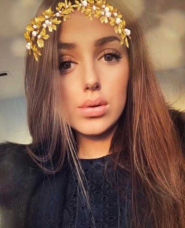 Nhan sắc xinh đẹp và cuộc sống sang chảnh của cô gái Tây vướng nghi vấn chia tay em chồng Hà Tăng-16