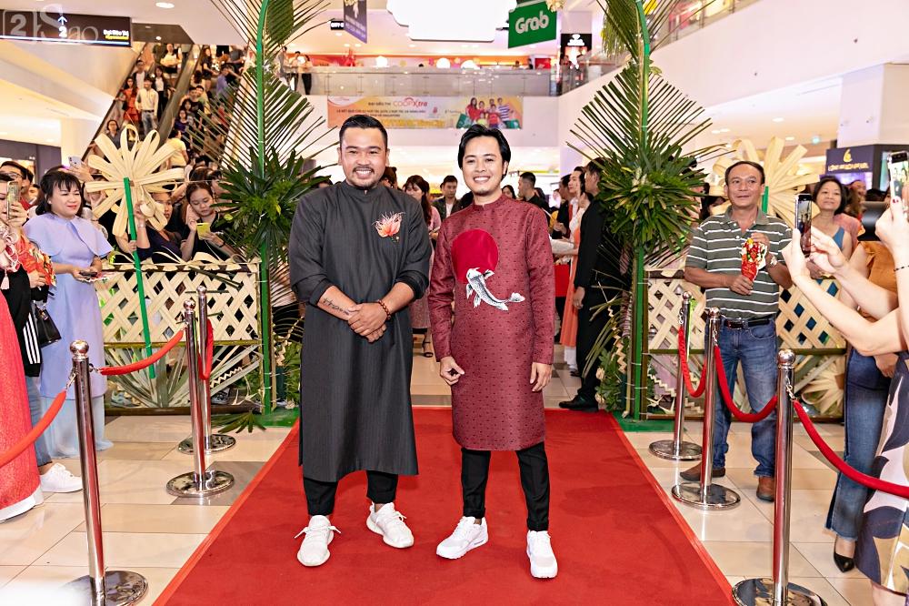 Cùng diện áo cưới, Ngọc Trinh và Diệu Nhi hóa thân thành cô dâu chẳng cần chú rể-6