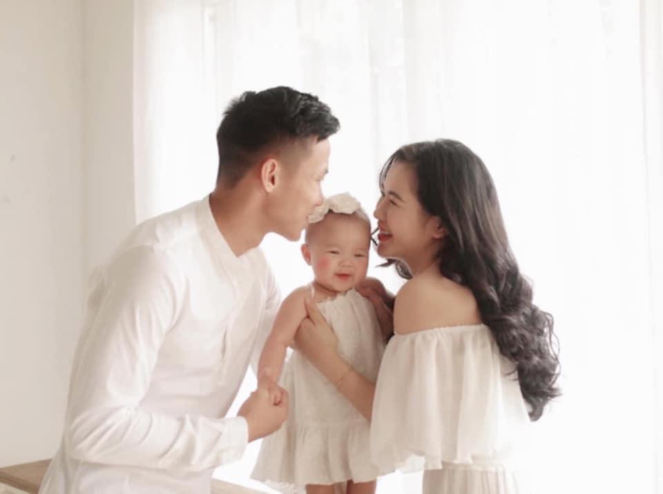 Phải xa vợ con, thánh tiết kiệm Quế Ngọc Hải tiết lộ điều đặc biệt từng làm cho bà xã hoa khôi ngày Valentine-1