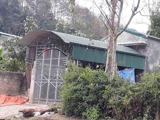 Khám nhà chủ xe tải có vết máu của nữ sinh giao gà bị giết