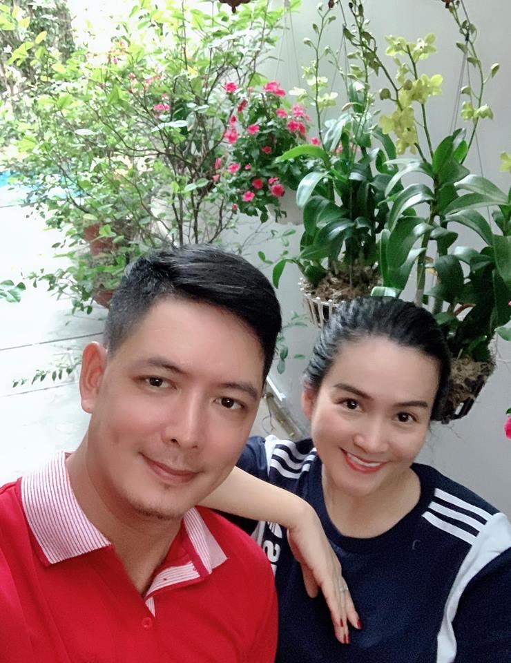 Bà xã Bình Minh kêu trời vì quà Valentine chồng tặng là hai con ốc hương-1