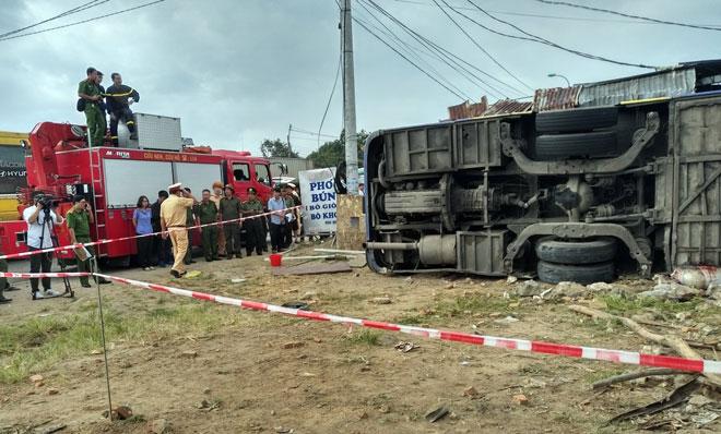 Ô tô khách gây tai nạn kinh hoàng ở Nha Trang, 35 người nhập viện cấp cứu-2