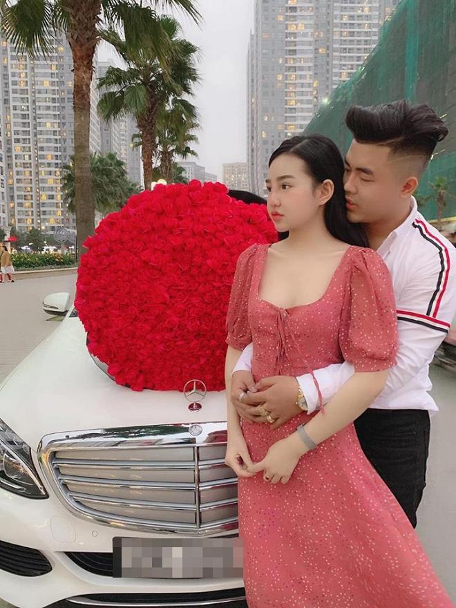 Đã tìm ra cô gái số hưởng trong clip tặng quà dịp Valentine: Ngoại hình giống thế này bảo sao bị nhầm là Lê Âu Ngân Anh-6