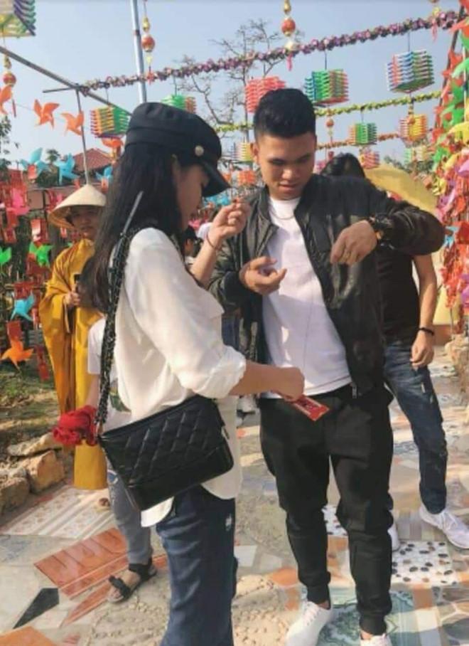 Đúng Valentine, cầu thủ Xuân Mạnh công khai người yêu xinh đẹp-6