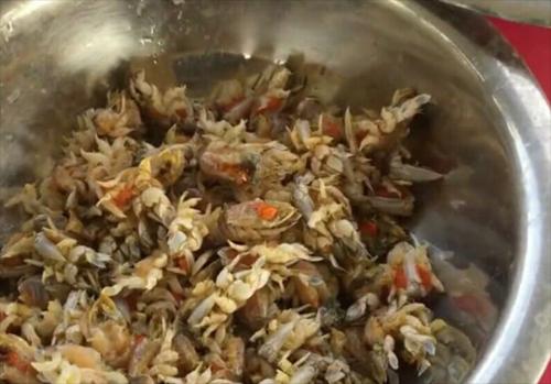 Đặc sản sông Hằng trông ghê rợn bao nhiêu thì ăn lại ngon bấy nhiêu-2