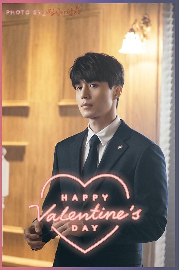 Chạm vào tim em: Phát hành bộ ảnh Valentine ngọt ngào của Yoo In Na và Lee Dong Wook-2