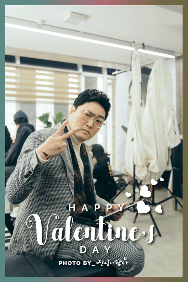 Chạm vào tim em: Phát hành bộ ảnh Valentine ngọt ngào của Yoo In Na và Lee Dong Wook-22
