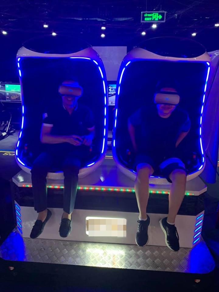 Ưỡn ngực chụp ảnh, Thúy Vi nhận về lời khuyên: Bưởi to đến mấy cũng chỉ nên để một người chiêm ngưỡng-8