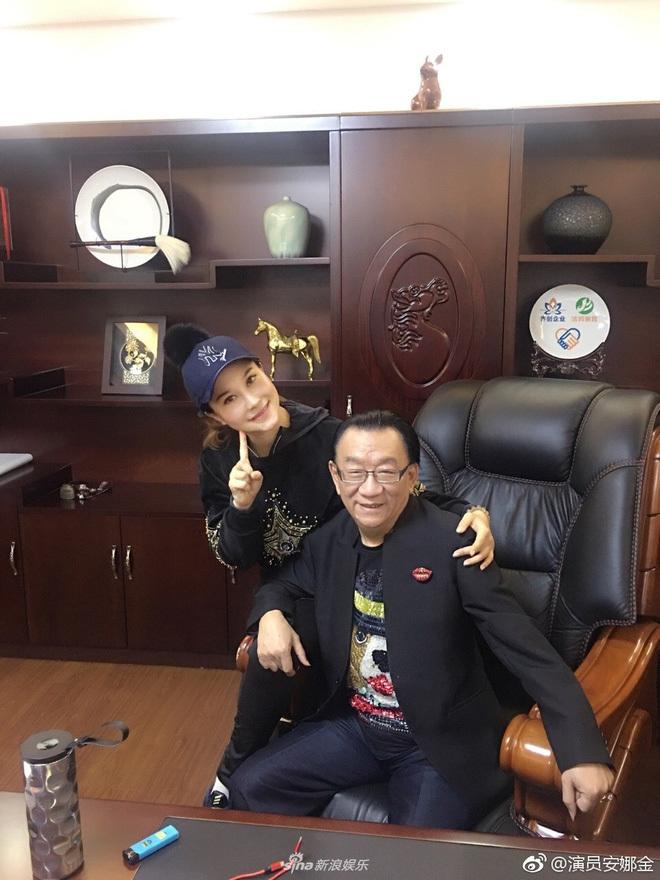 Sao nam sụp đổ hình tượng vì ngoại tình với gái trẻ đáng tuổi con-8