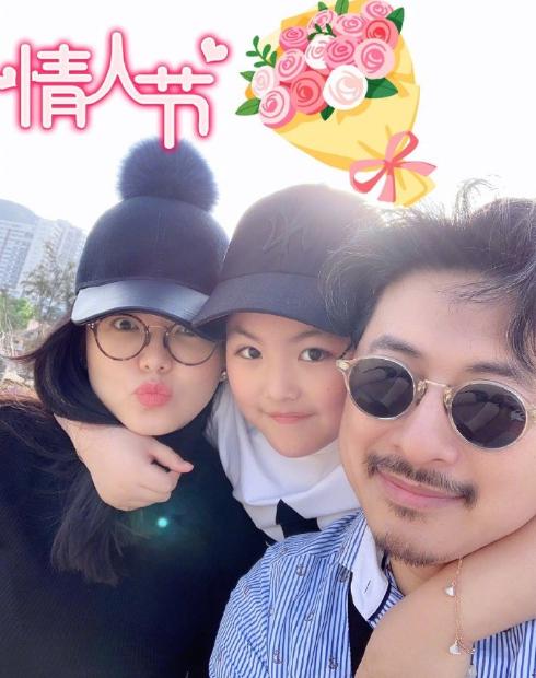 Valentine của sao Hoa ngữ: Ai cũng hạnh phúc bên người yêu, chỉ riêng Trương Bá Chi lại khác biệt-11