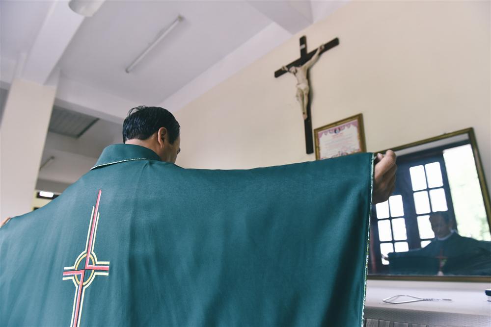 Người cha của những đứa trẻ chưa từng cất tiếng khóc chào đời-2