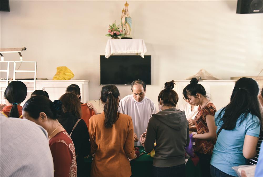 Người cha của những đứa trẻ chưa từng cất tiếng khóc chào đời-17