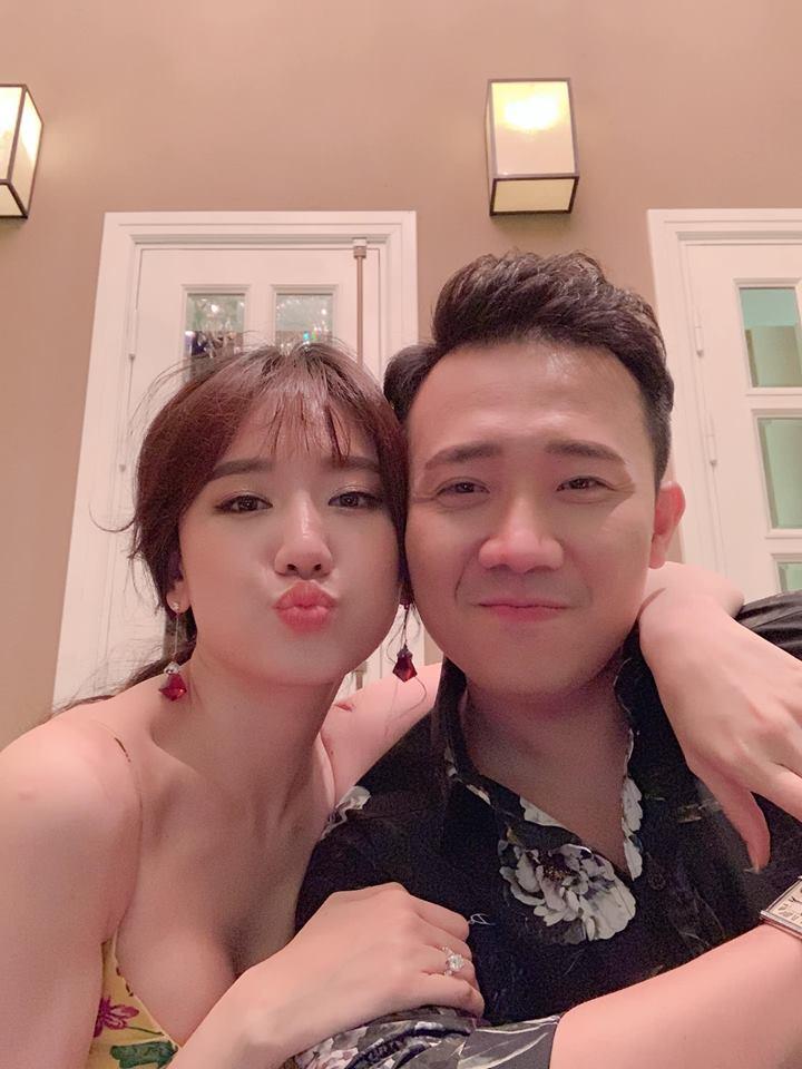 Mỹ nhân Việt đón Valentine: Ai cũng được tặng quà khủng, riêng Nhã Phương phải đi đòi quà-14