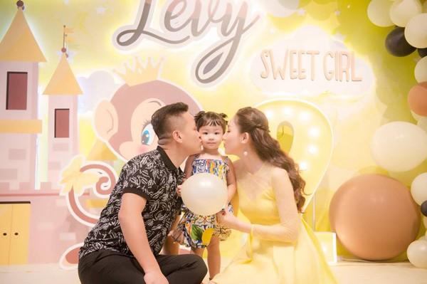 Ngô Trà My - chuyện cô Á hậu vừa đăng quang đã vội lấy chồng giàu và lời hứa hão với showbiz-5