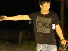 Trước phút quy hàng, kẻ buôn ma túy dí súng vào đầu đòi tự vẫn Trước phút quy hàng, kẻ buôn ma túy dí súng vào đầu đòi tự vẫn