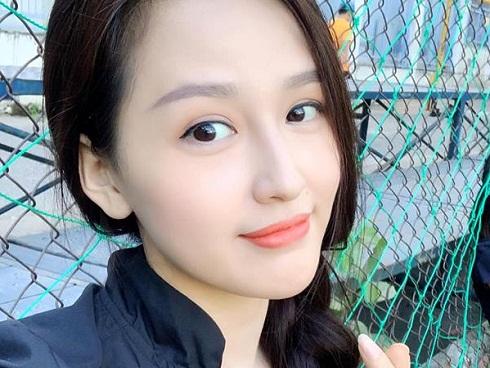 Được nhiều đàn ông yêu 'chết đi sống lại', vậy mà Mai Phương Thúy lại đặt mục tiêu 'thất tình 10 lần' cho năm 2019