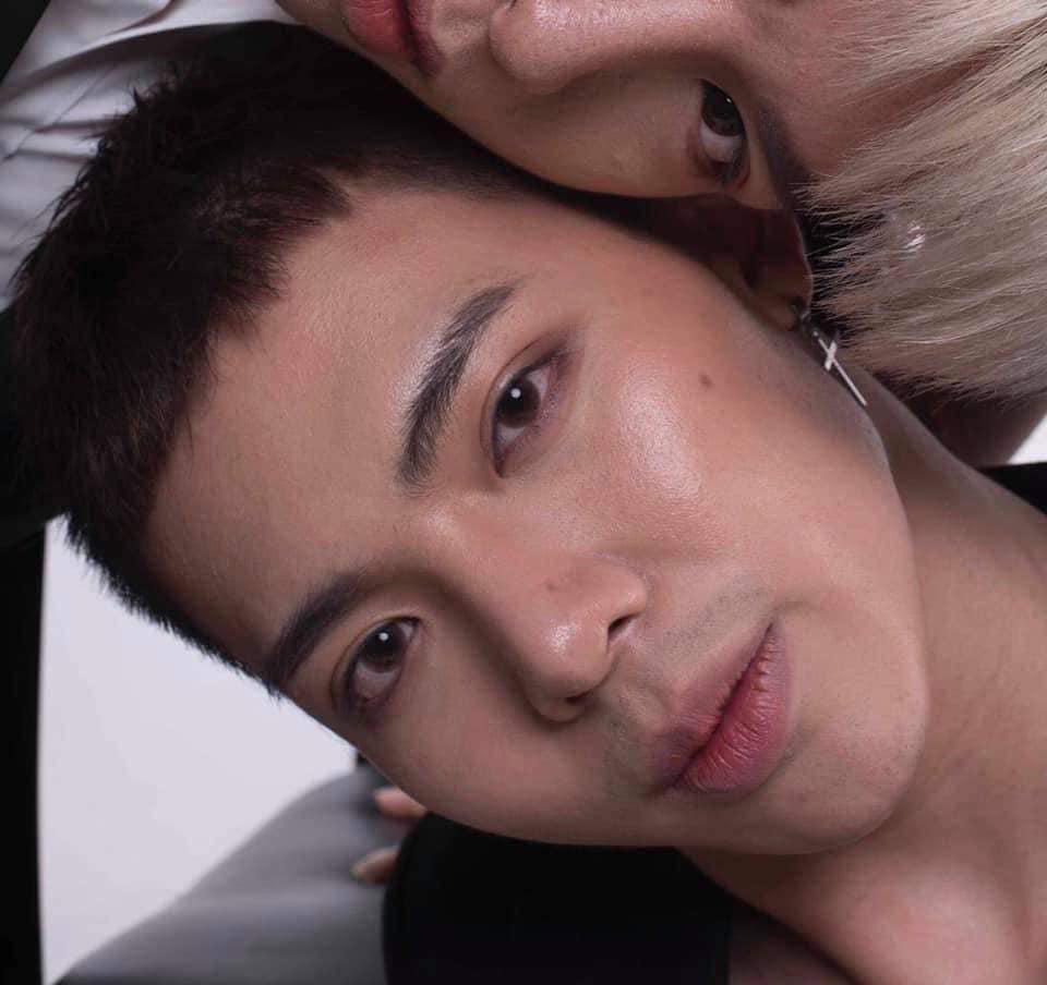 Cười xỉu với hậu trường tạo dáng vật vã của Hòa Minzy - Đức Phúc - Erik để cho ra bức ảnh 3 đầu chuẩn xu hướng-5