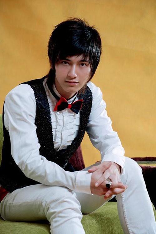 Giật mình ngắm hình ảnh quá khứ quê một cục của dàn mỹ nam hàng đầu showbiz Việt-10