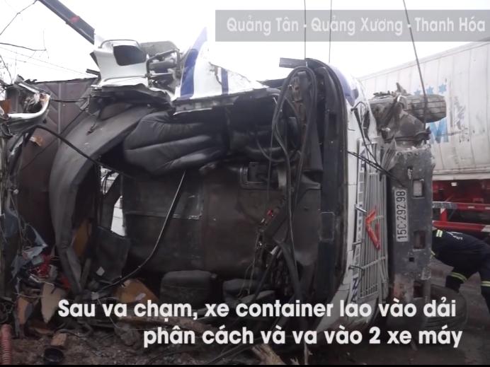 Bình Dương: Xe container chở hàng chục tấn thép đâm sập quán ăn-4