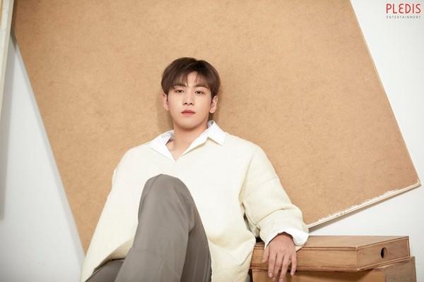 Boygroup gì mà toàn tuyệt phẩm nhan sắc thế này?-21