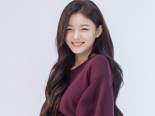 Chỉ mặt 3 con giáp phất lên trông thấy, từ giữa tháng Giêng được Thần Tài gõ cửa, cả nhà đếm tiền mỏi tay